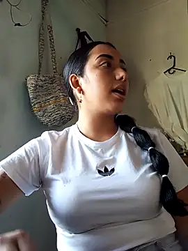 Snapshot of Queen_sofya chatting on 9, 11, 2025 Queen sofya online show from 9, 11, 2025