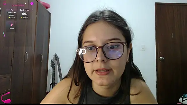 CarlaLorez online show from 18, 5, 2026