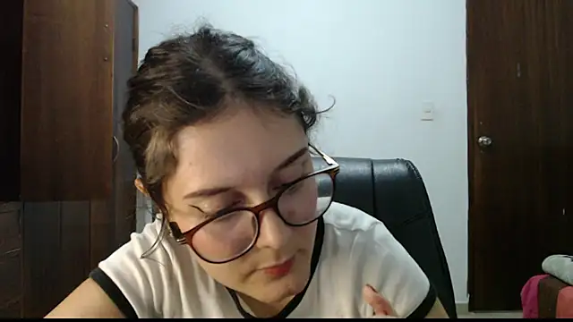 CarlaLorez online show from 19, 5, 2026