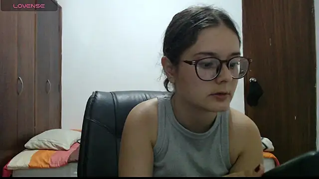 CarlaLorez online show from 3, 7, 2026