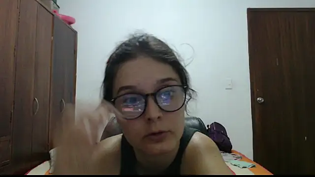 CarlaLorez online show from 8, 7, 2026
