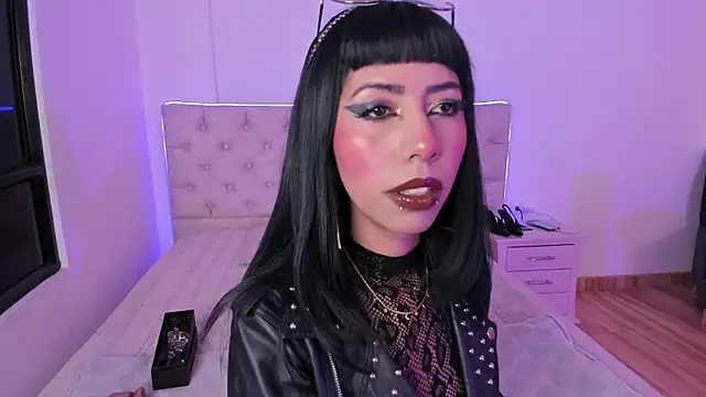 Nina fox 0691 online show from 7, 5, 2026