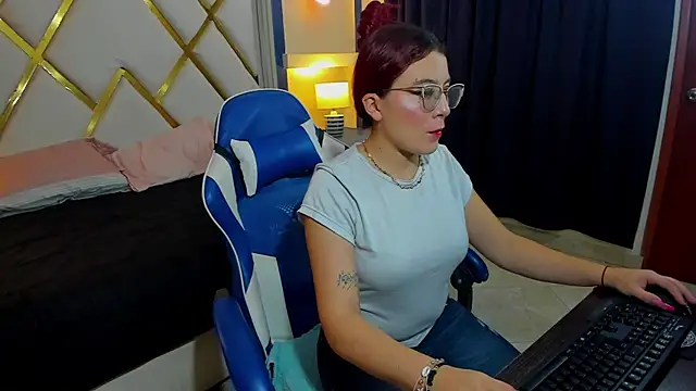 Snapshot of allison_mc chatting on 16, 7, 2026 allison mc online show from 16, 7, 2026