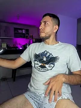 Snapshot of Alessfuck_friends chatting on 7, 10, 2025 Alessfuck friends online show from 7, 10, 2025