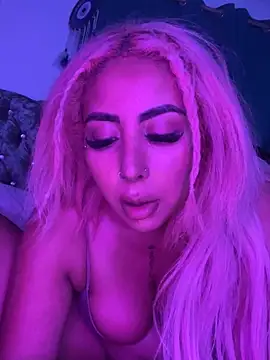 Snapshot of zara_bellexx chatting on 30, 10, 2025 zara bellexx online show from 30, 10, 2025