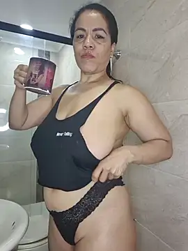 karla-bruni online show from 31, 10, 2025