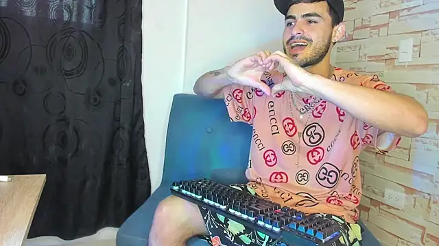 Snapshot of Master_King_Crazzy777 chatting on 19, 10, 2025 Master King Crazzy777 online show from 19, 10, 2025