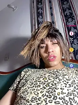 SiaraRealist online show from 9, 5, 2026