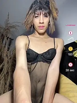 SiaraRealist online show from 11, 5, 2026