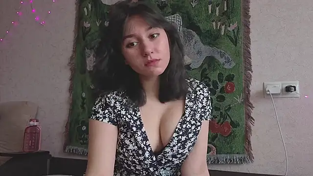 MiaLovelyOne online show from 2, 5, 2026