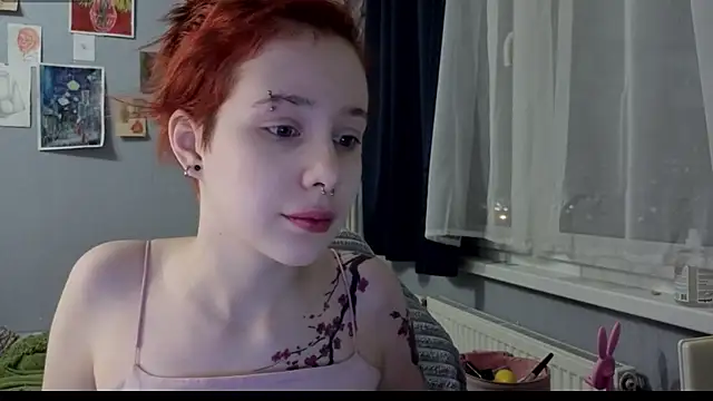 RubiReynnn online show from 19, 10, 2025