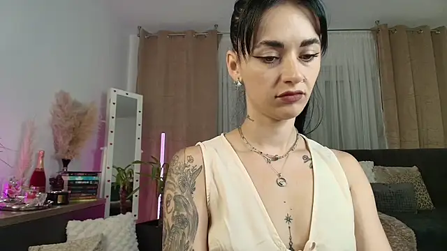 JacquelineHex online show from 12, 7, 2026