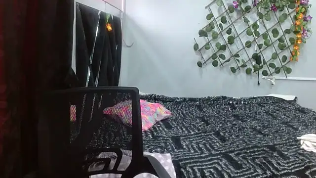 Melani ebony online show from 4, 5, 2026