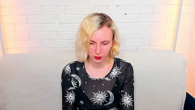 LikiLips online show from 7, 5, 2026