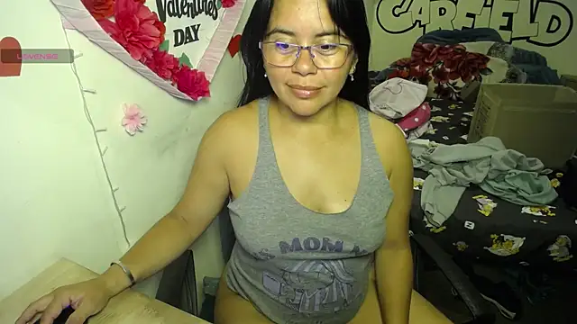 Miss  kendra  online show from 24, 6, 2026