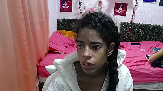 thianahorny online show from 3, 5, 2026