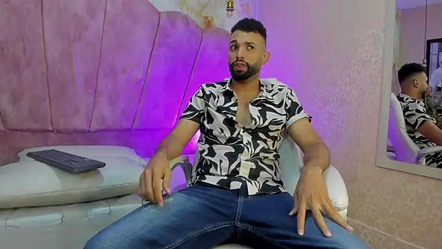 Snapshot of onlymen2025 chatting on 9, 10, 2025 onlymen2025 online show from 9, 10, 2025