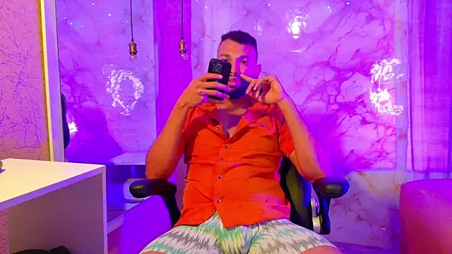 Snapshot of onlymen2025 chatting on 13, 11, 2025 onlymen2025 online show from 13, 11, 2025