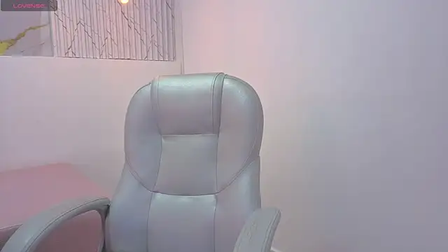 Snapshot of onlymen2025 chatting on 22, 11, 2025 onlymen2025 online show from 22, 11, 2025