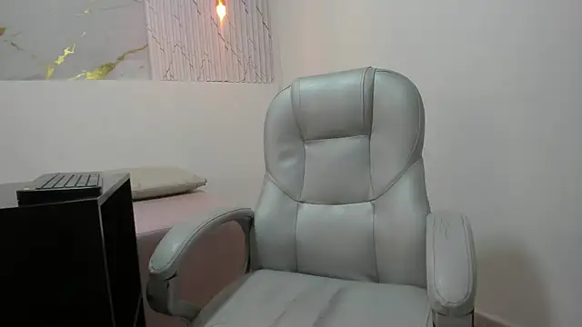 Snapshot of onlymen2025 chatting on 24, 11, 2025 onlymen2025 online show from 24, 11, 2025