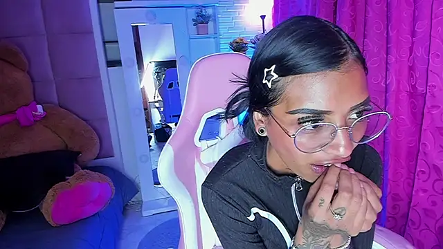 KarlaSlutSkinny   online show from 10, 3, 2026