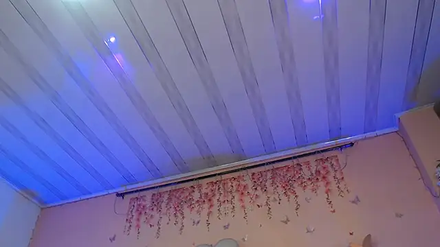 SweetRenata  online show from 25, 11, 2025