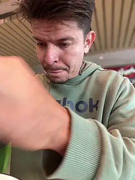 Snapshot of Nick_Juniorr chatting on 10, 10, 2025 Nick Juniorr online show from 10, 10, 2025