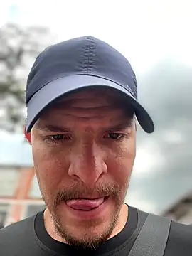 Snapshot of Nick_Juniorr chatting on 21, 10, 2025 Nick Juniorr online show from 21, 10, 2025