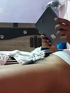 vickymtrb online show from 28, 10, 2025