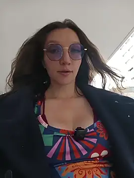 Lucy colee online show from 31, 1, 2026