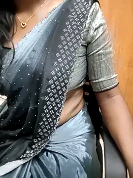 Tamilmallu-duskygirl03 online show from 16, 4, 2026