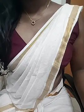 Tamilmallu-duskygirl03 online show from 17, 5, 2026