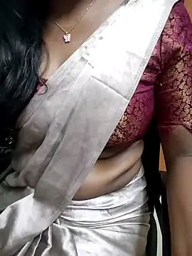 Tamilmallu-duskygirl03 online show from 28, 5, 2026