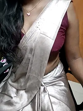 Tamilmallu-duskygirl03 online show from 25, 6, 2026