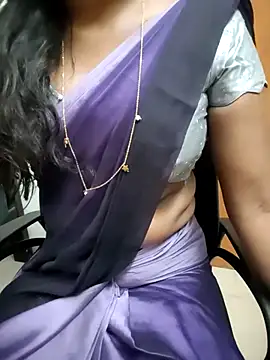 Tamilmallu-duskygirl03 online show from 27, 6, 2026