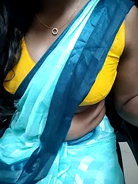 Tamilmallu-duskygirl03 online show from 17, 7, 2026