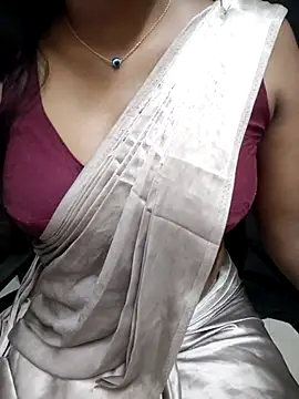 Tamilmallu-duskygirl03 online show from 18, 7, 2026