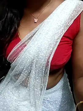 Tamilmallu-duskygirl03 online show from 31, 7, 2026