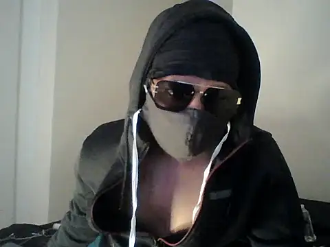 Snapshot of lops_M chatting on 12, 10, 2025 lops M online show from 12, 10, 2025