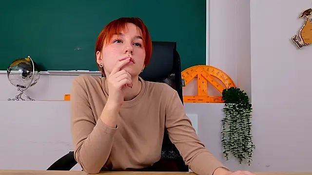 ClaireMathis online show from 12, 1, 2026