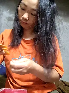 Snapshot of gio-thu chatting on 23, 7, 2026 gio-thu online show from 23, 7, 2026
