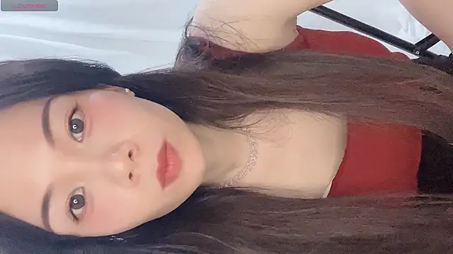 Snapshot of Lynnalltop-165-KeKe chatting on 13, 10, 2025 Lynnalltop-165-KeKe online show from 13, 10, 2025