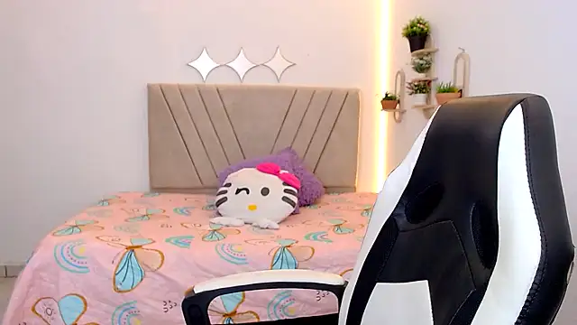 Snapshot of zara_cute chatting on 17, 6, 2026 zara cute online show from 17, 6, 2026