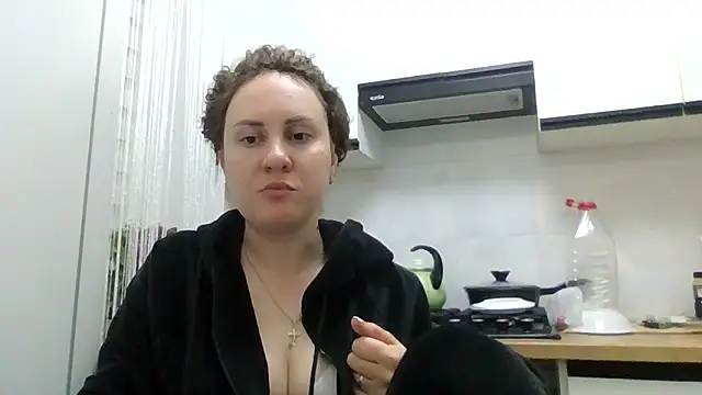 MeadowEyes online show from 17, 5, 2026