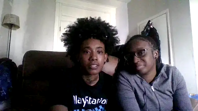 Snapshot of dezzidavill chatting on 18, 3, 2026 dezzidavill online show from 18, 3, 2026