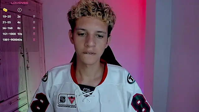 tylernova online show from 22, 2, 2026