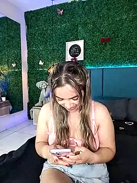 Kiaraa88 online show from 29, 4, 2026