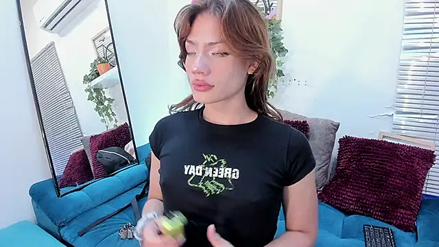 KassMonroe online show from 7, 1, 2026