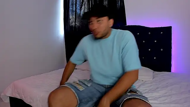 LoganRyder online show from 27, 10, 2025