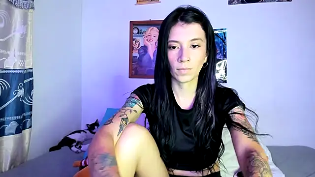 Adeline444 online show from 19, 10, 2025